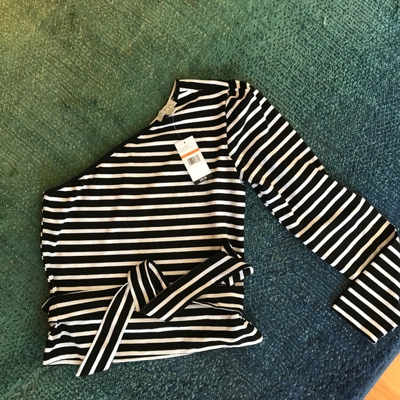 Sofia Vergara One Shoulder Striped Top with tie waist NWT M - Picture 4 of 6